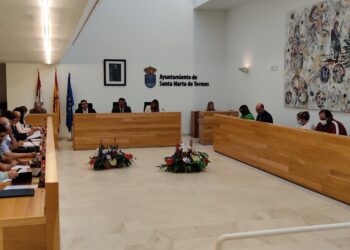 Aprobación de la ordenanza y la modificación urbanística para posibilitar la instalación de ascensores y facilitar la accesibilidad en las comunidades de vecinos