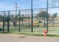 La disputa del torneo de pádel y el montaje de las talanqueras anuncia la proximidad de las fiestas de Carrascal de Barregas