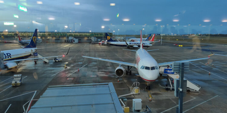 Acuerdo para establecer cuatro conexiones directas entre Salamanca y el aeropuerto Adolfo Suárez-Madrid Barajas