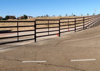 Comienza el montaje de las talanqueras para cerrar el recorrido del encierro