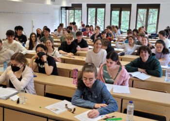 Jornada de nervios e incertidumbre para los más de 2800 alumnos participantes en la EBAU