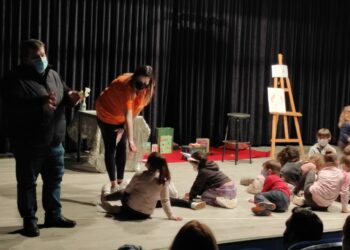 Las historias adaptadas a la sociedad actual de ‘Un cuento al revés’ cerrarán el programa cultural de animación a la lectura del curso en Santa Marta