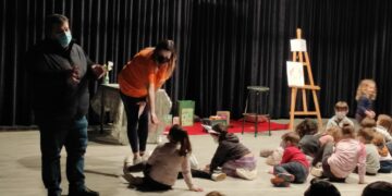 Las historias adaptadas a la sociedad actual de ‘Un cuento al revés’ cerrarán el programa cultural de animación a la lectura del curso en Santa Marta