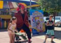 El pasacalles ‘De tiendas por Santa Marta’ abre una Semana del Comercio repleta de actividades de música y animación para fomentar las compras