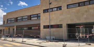 Villares adelanta la apertura de las piscinas municipales a la última semana de junio