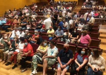 Más de 6.000 personas asisten a la programación cultural de Villares celebrada de enero a mayo en el Auditorio Municipal