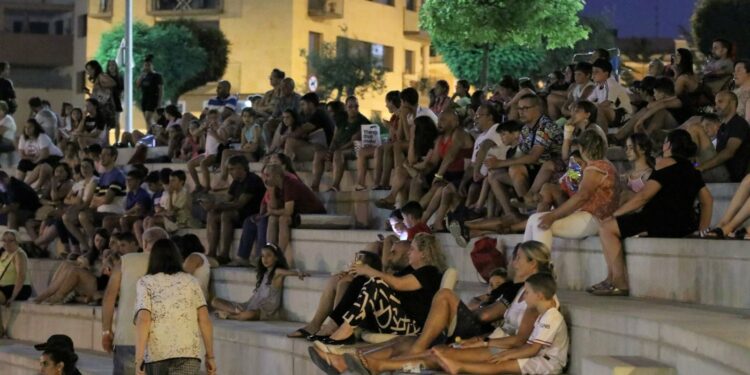 La música tradicional y el teatro despiden las actuaciones de las ‘Noches de Cultura’ en Cabrerizos, Carbajosa y Villares