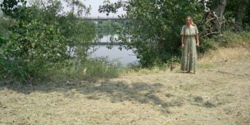 Santa Marta limpia y desbroza la ribera del río Tormes a su paso por La Fontana