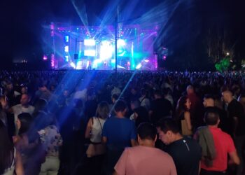 ‘La Huella’ cierra las fiestas de Santa Marta con un espectáculo musical de primer nivel