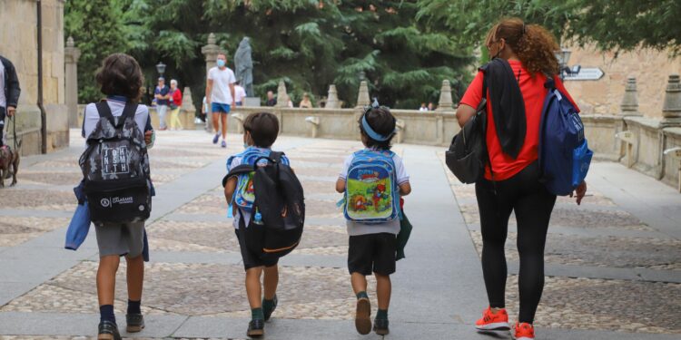 Salamanca implantará los ‘Puntos Azules’ para ofrecer información sobre el acoso escolar