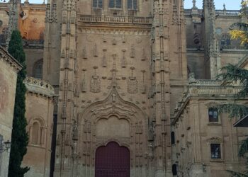 Teatro y música en directo para estrenar el programa ‘Salamanca Plazas y Patios’