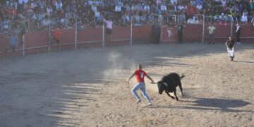 Santa Marta cuelga el cartel de ‘no hay billetes’ para presenciar el Toro del Aguardiente