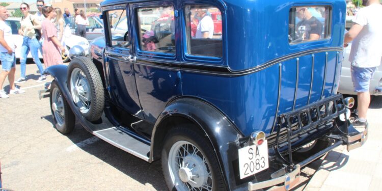 El ‘Sprint Race Vintage’ llega a Salamanca con 100 vehículos de los años 50 y 60