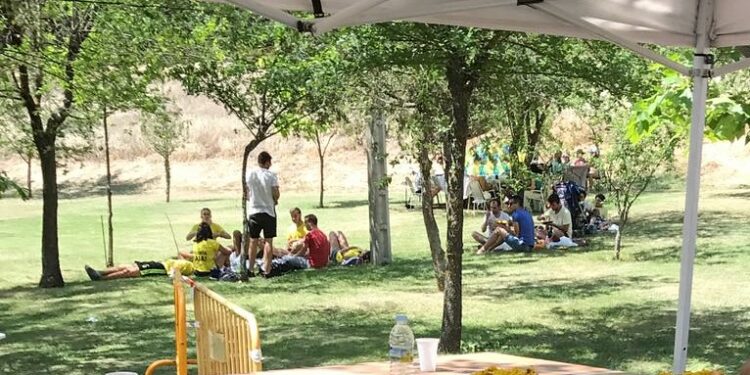 Los comportamientos incívicos y el vandalismo obligan al Ayuntamiento de Aldeatejada a cerrar el acceso a la zona del merendero municipal