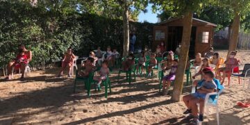 Vuelve la Bibliopiscina: Las actividades culturales de Cabrerizos se trasladan a las piscinas durante el verano