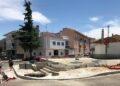 La plaza La Cilla estrenará imagen a finales de mes como nuevo espacio verde y de descanso para los peatones en el casco urbano de Carbajosa