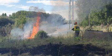 Los incendios de la Comunidad dejan 2 fallecidos y 14 heridos en los hospitales de Castilla y León