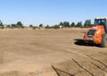 Todo listo en el recinto ferial para la instalación de la plaza de toros, las atracciones y las peñas