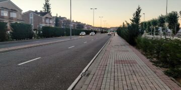 La avenida de La Serna permanecerá cerrada al tráfico del puente Juan Carlos I a la rotonda de la Base Aérea de Matacán hasta el día 24 en horario nocturno