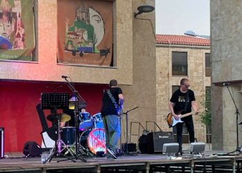 La música pop rock de Al Límite anima las ‘Noches de Verano’ de Villamayor