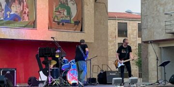 La música pop rock de Al Límite anima las ‘Noches de Verano’ de Villamayor