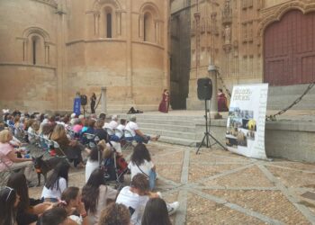 La obra ‘Salamanca se escribe con mayúsculas’ cierra el programa ‘Salamanca Plazas y Patios’