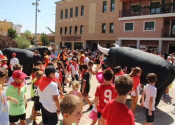 Los niños de Carbajosa celebran sus particulares sanfermines