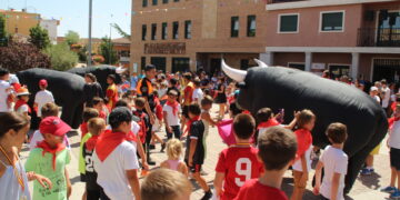 Los niños de Carbajosa celebran sus particulares sanfermines