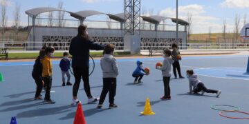 Carbajosa destinará 40.000 euros para ayudar a las familias en la compra del material escolar del nuevo curso