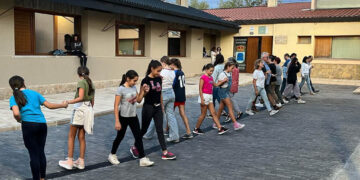 Los vecinos de Aldeatejada intensifican los ensayos de los bailes para la fiesta renacentista que se celebrará los días 1 y 2 de octubre