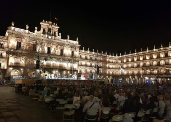 Gran respuesta del público en el I Festival Internacional de Folklore Ciudad de Salamanca
