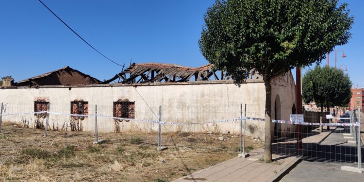 El Ayuntamiento inicia los trámites para la demolición de dos inmuebles en estado de ruina