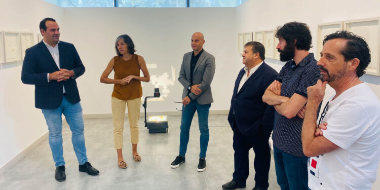 Verónica Navarro muestra su obra ‘Límite’ en la Sala Miguel Delibes de Santa Marta