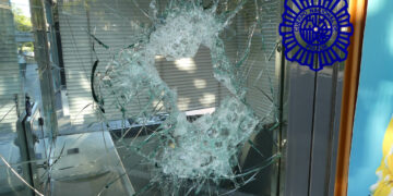 Detenido un varón por robo en dos establecimientos de la avenida de los Comuneros