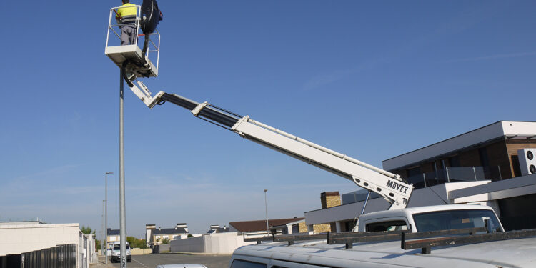 Carbajosa inicia la renovación de 549 luminarias led en las urbanizaciones Albahonda (I, II, III y IV)