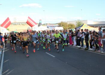 Espíritu deportivo y buen ambiente en el VI Duatlón Cross, Memorial José Luis Martín Calvo disputado en Carbajosa