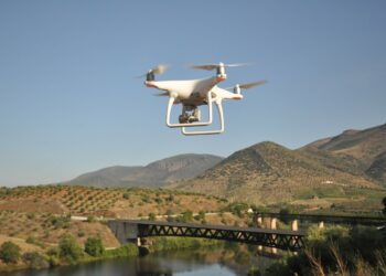 Carrera de drones en Yecla de Yeltes para celebrar el Día Europeo del Patrimonio