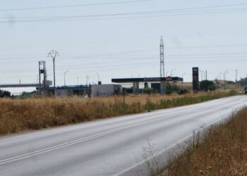 La Junta deberá modificar el proyecto de construcción del carril bici y peatonal en la SA-300 para incluir el acceso al futuro crematorio