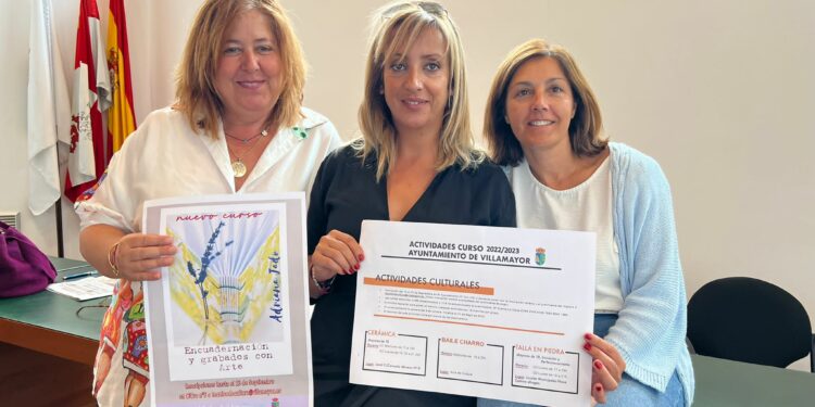 El curso de encuadernación y grabados se suma a la oferta de actividades culturales de Villamayor para el nuevo curso