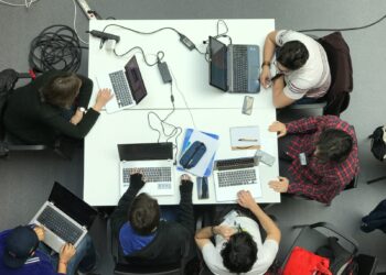 ‘HackForGood’ llega a Salamanca para que los universitarios desarrollen propuestas tecnológicas en tiempo récord