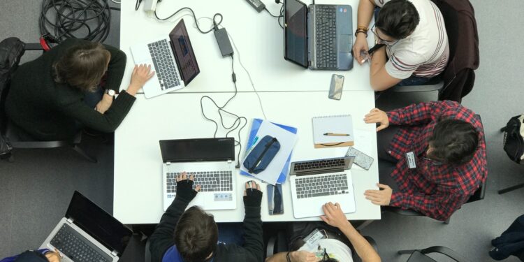 ‘HackForGood’ llega a Salamanca para que los universitarios desarrollen propuestas tecnológicas en tiempo récord