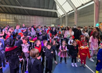 Esqueletos, calabazas, brujas, fantasmas y muertos vivientes anuncian la llegada de Halloween en el alfoz de Salamanca
