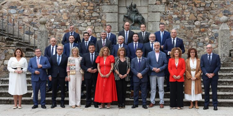 Las diputaciones advierten del problema que suponen los sobrecostes de las obras públicas