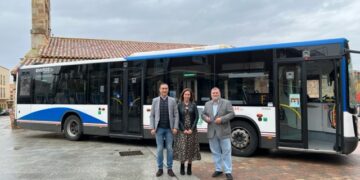 Carbajosa pone en marcha una nueva línea de autobús a los centros comerciales los sábados
