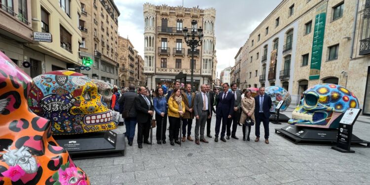 La cultura funeraria de México llega a Salamanca con la expo de arte urbano ‘Mexicráneos’