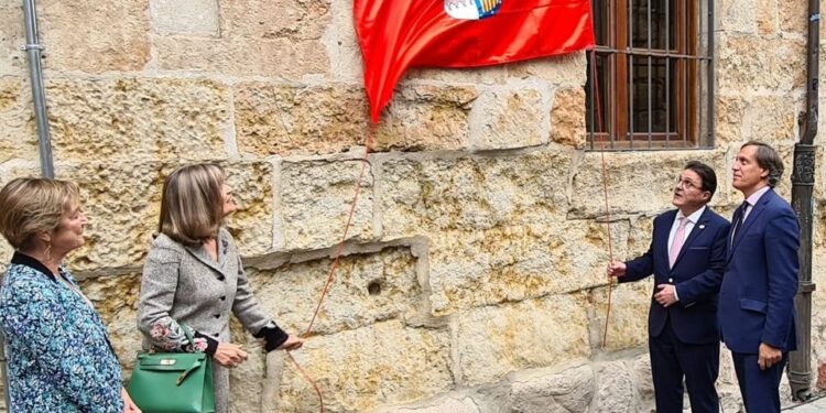 Homenaje a Fernando García-Delgado en el Colegio Oficial de Abogados del que fuera decano