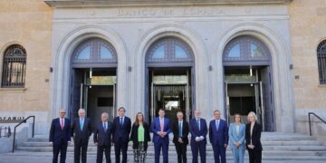 Mañueco promete 1,5 millones de euros para impulsar el desarrollo de proyectos de docencia e investigación del idioma en el nuevo Centro Internacional del Español