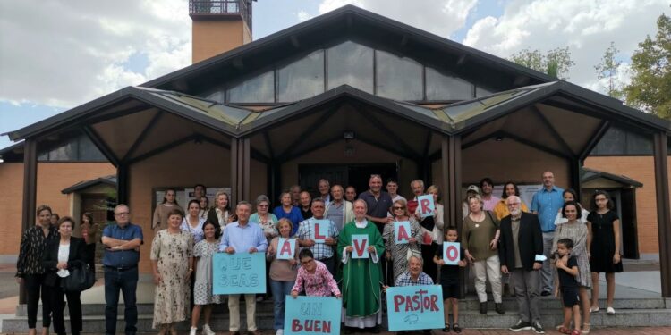 La parroquia santamartina felicita al sacerdote Álvaro Chordi, que será ordenado nuevo obispo auxiliar de Santiago de Chile mañana 10 de octubre