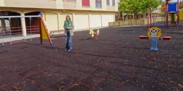 Inversión de 10.000 euros para renovar el parque infantil de la avenida Asturias