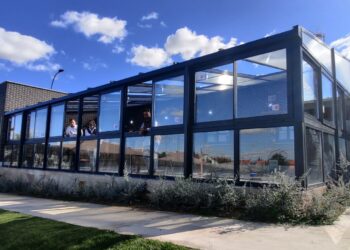 Carrascal instalará placas solares en las piscinas municipales para cubrir el coste energético de las instalaciones